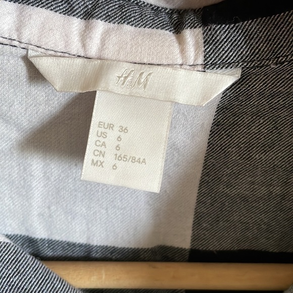 Classy checks H&M casual shirt - Picture 4 of 7